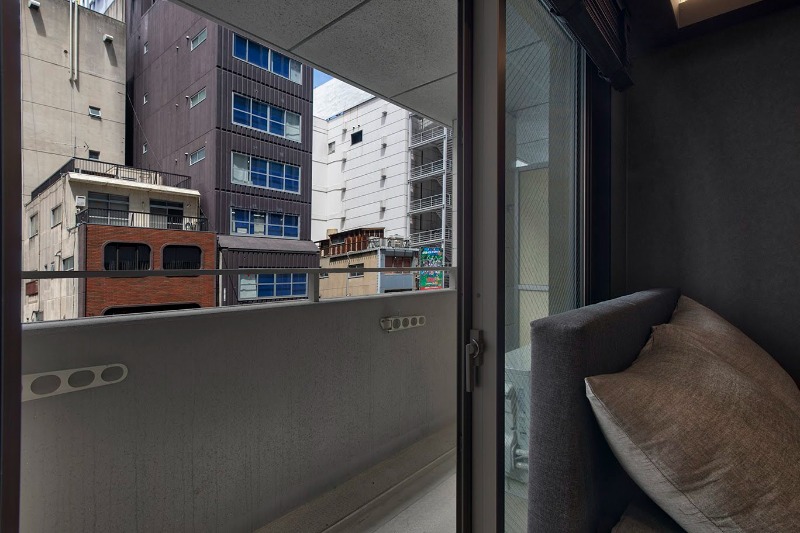 14/20 バルコニー