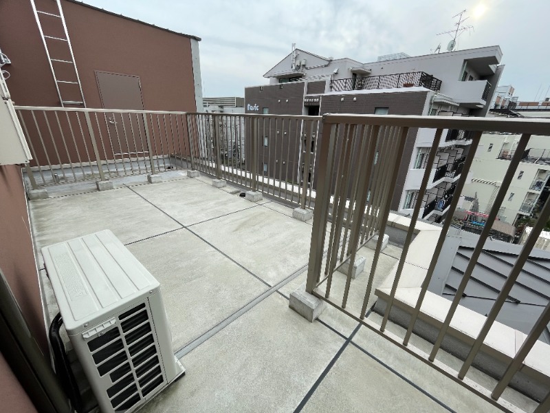 15/27 バルコニー