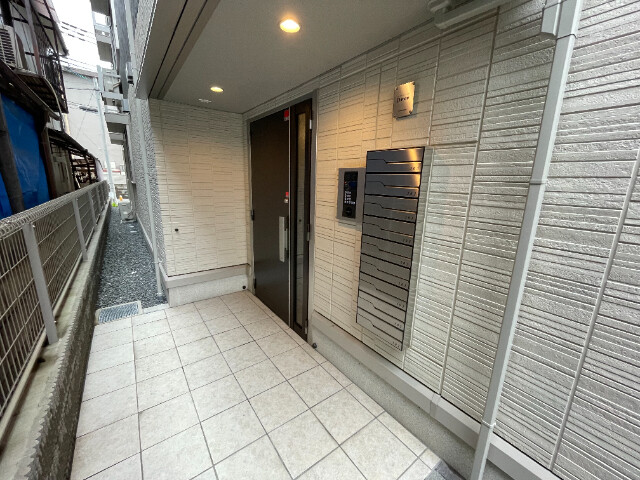 2/3 エントランス