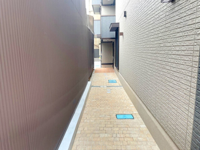 2/4 エントランス