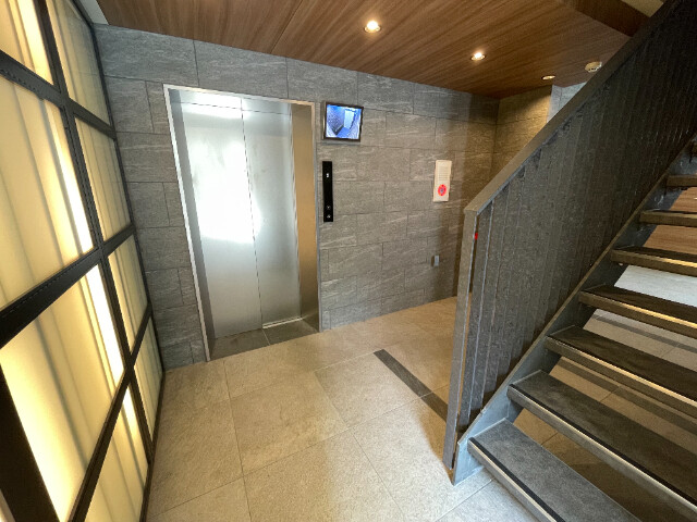 2/3 エントランス