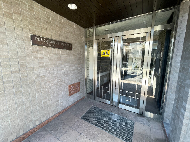 16/18 エントランス