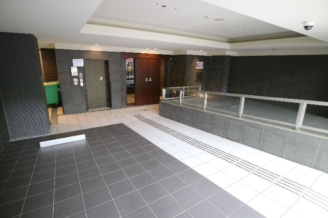 2/3 エントランス