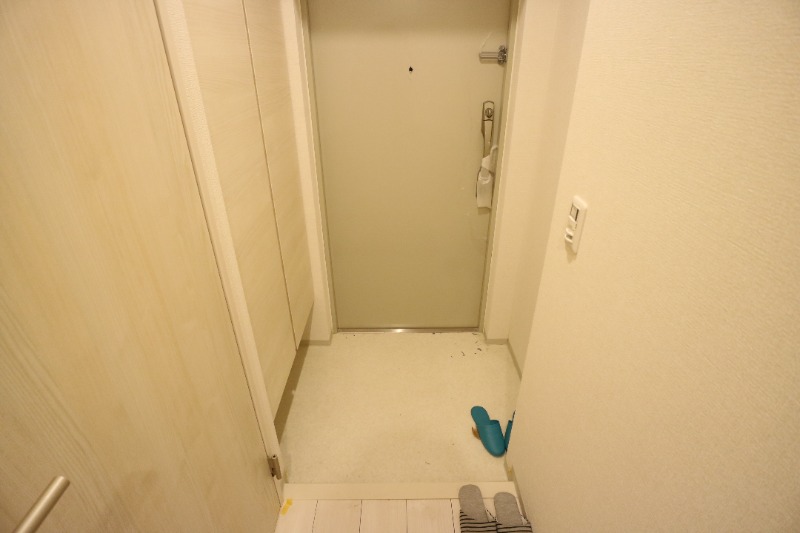 13/30 玄関