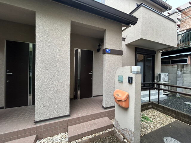 2/4 エントランス