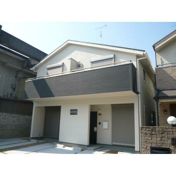 14/15 エントランス