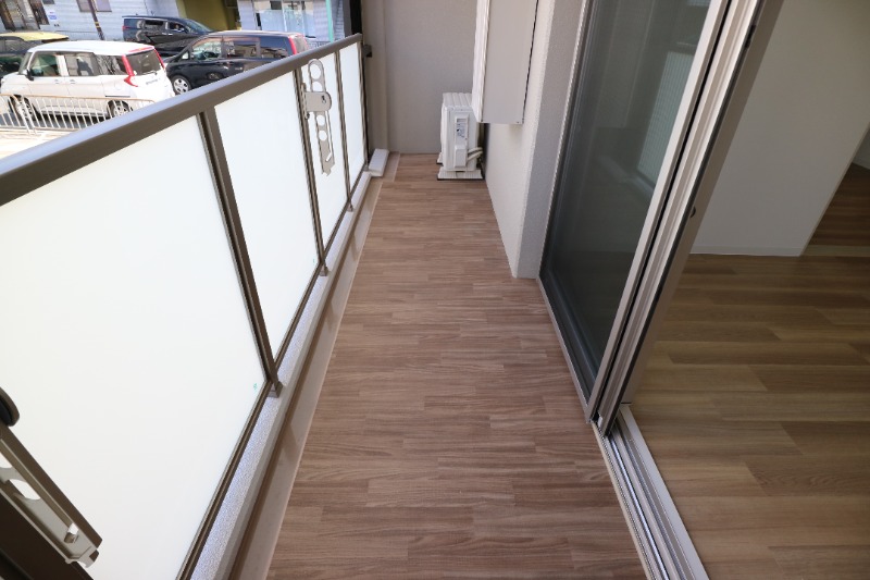 16/27 バルコニー