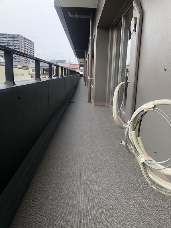 13/22 バルコニー