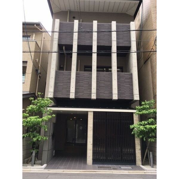 2/3 エントランス