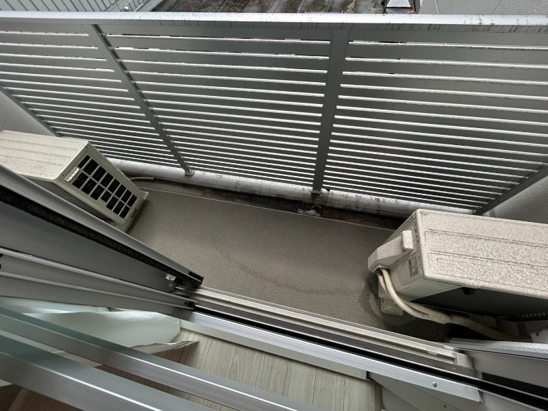 19/28 バルコニー