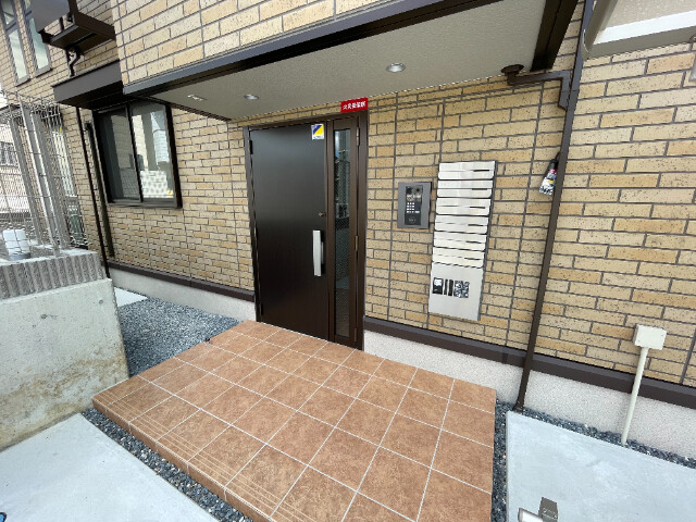 2/4 エントランス