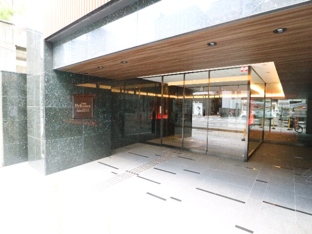 29/30 エントランス