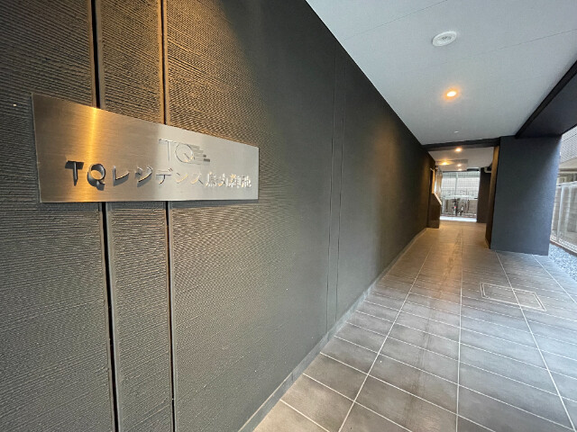 24/25 エントランス