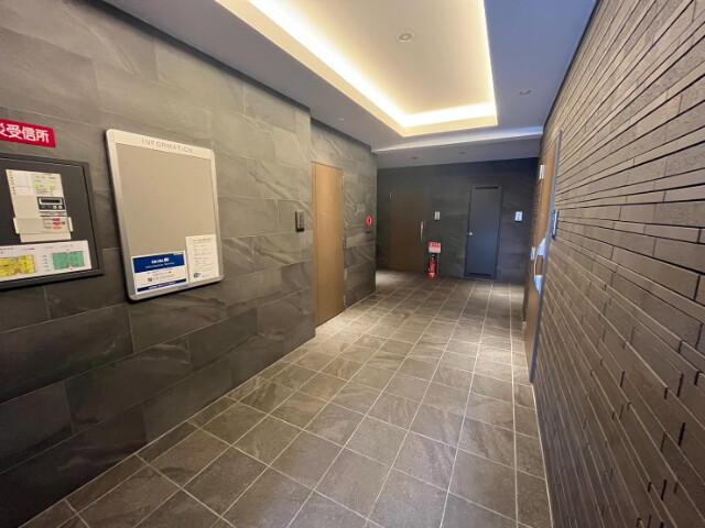 2/3 エントランス