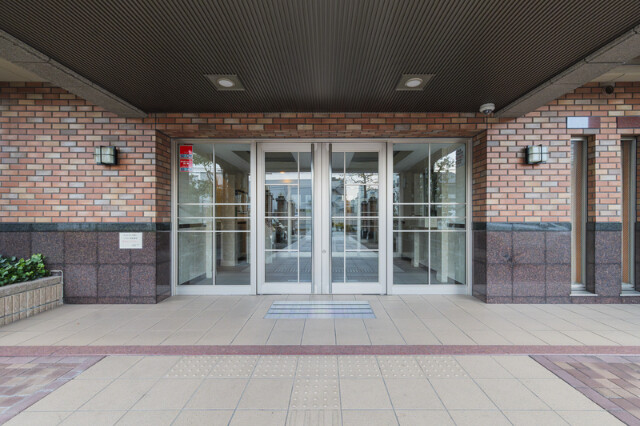 15/16 エントランス