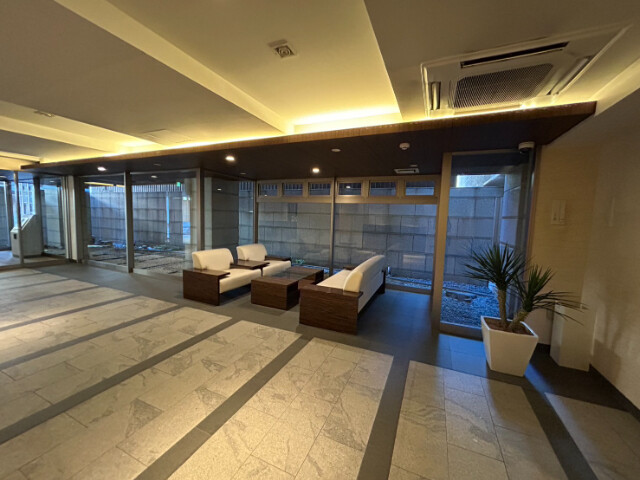 2/3 エントランス