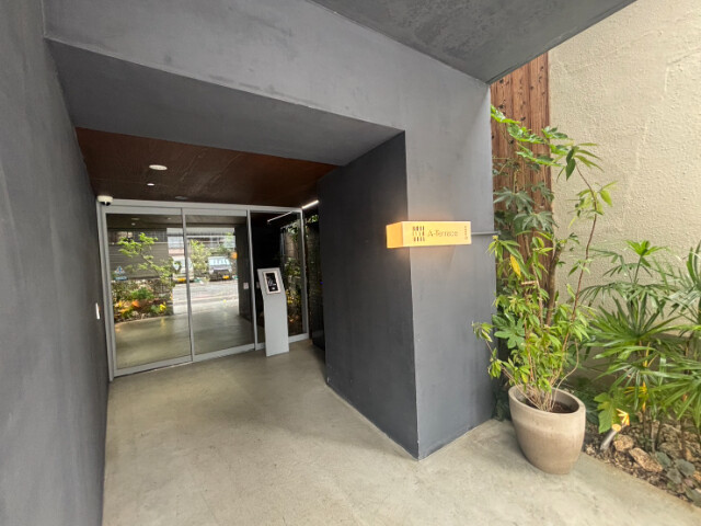 2/3 エントランス