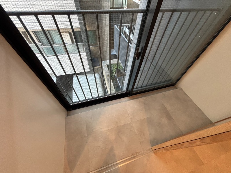 21/30 バルコニー