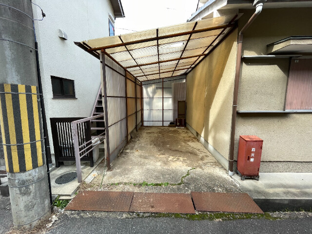2/3 駐車場