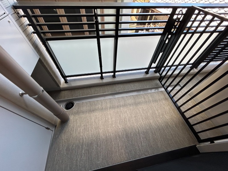 21/30 バルコニー