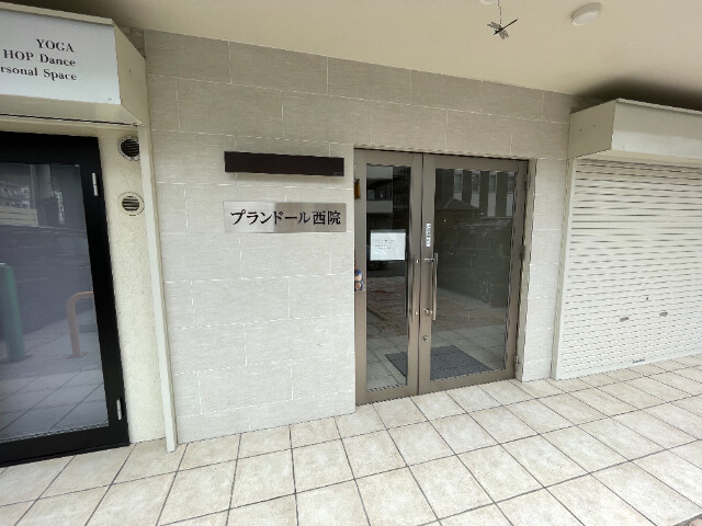 2/5 エントランス