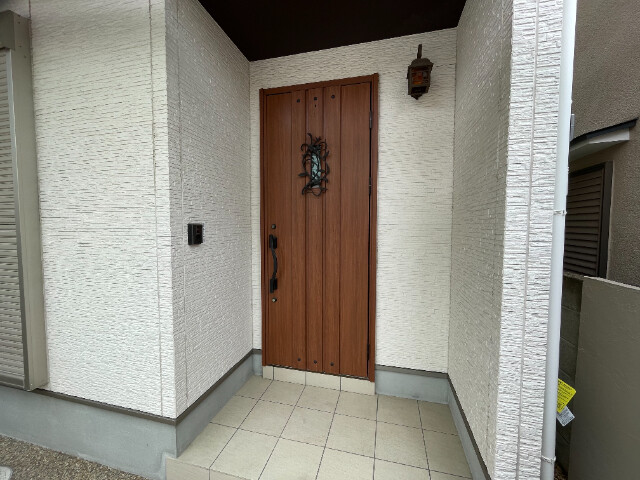 28/30 エントランス