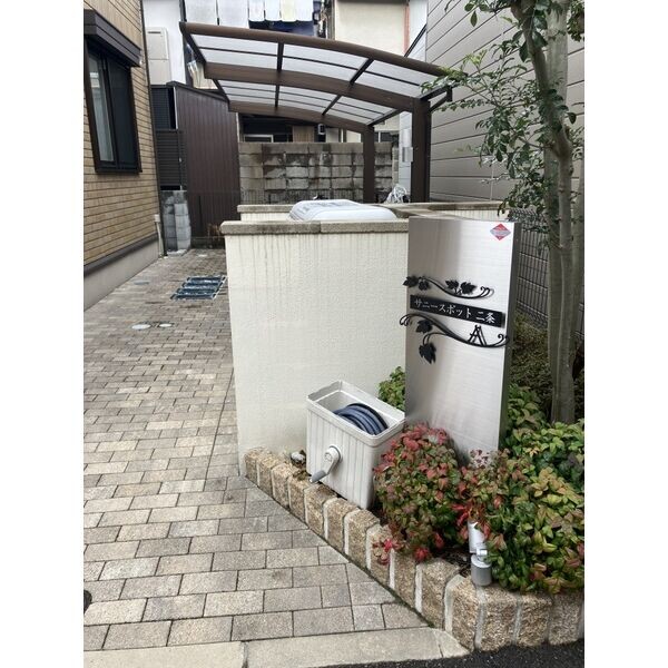 2/3 エントランス