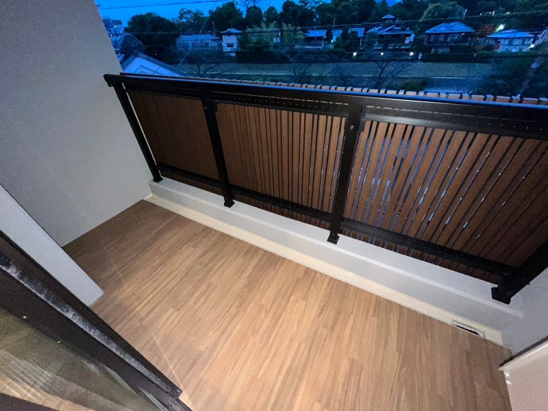 18/30 バルコニー