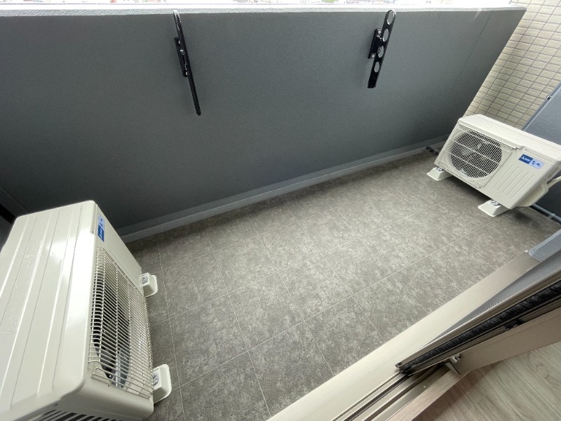 17/27 バルコニー