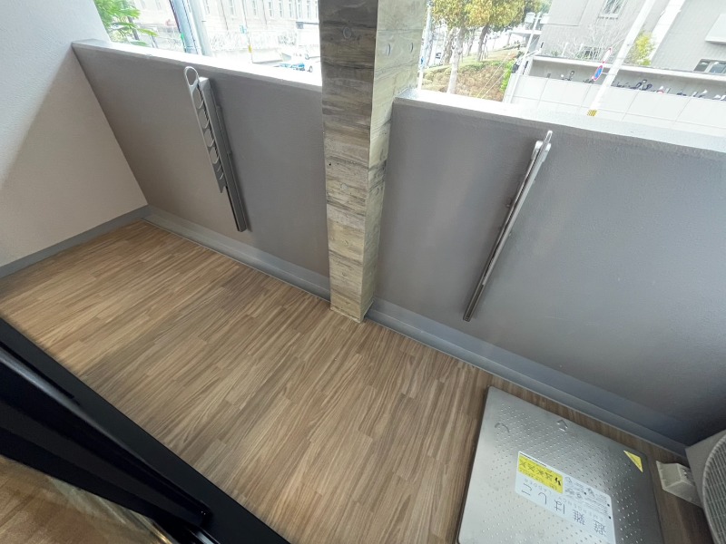 18/28 バルコニー