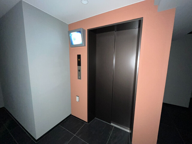 2/3 エントランス