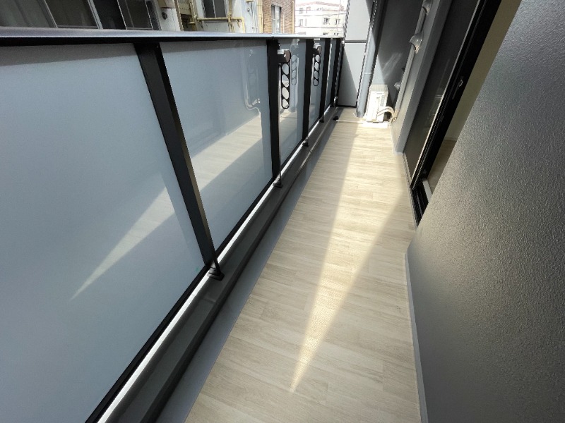 15/27 バルコニー