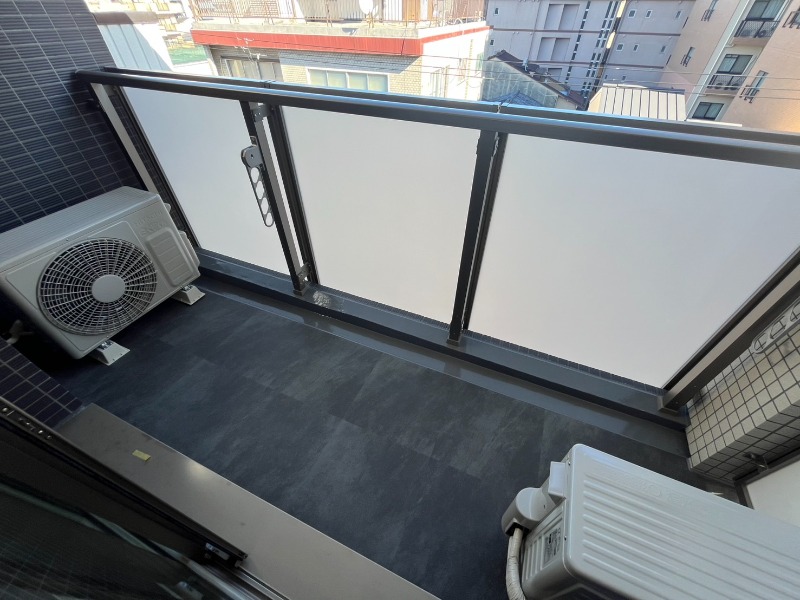 17/27 バルコニー