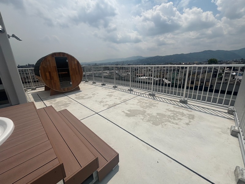 23/30 バルコニー