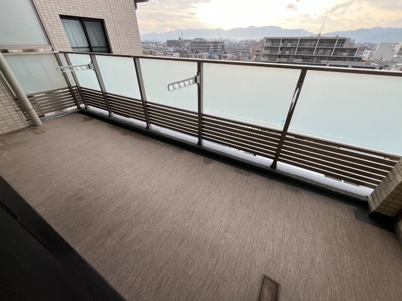 19/30 バルコニー