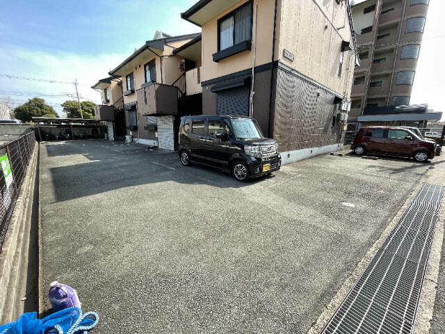 21/22 駐車場