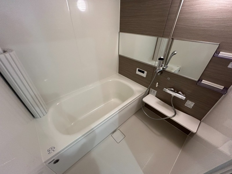 13/30 浴室