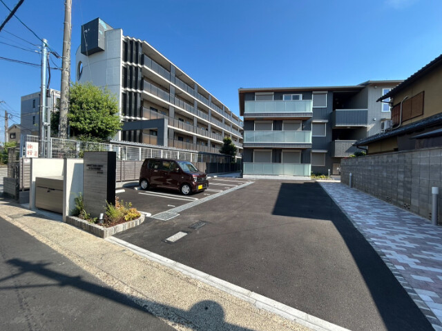 29/30 エントランス