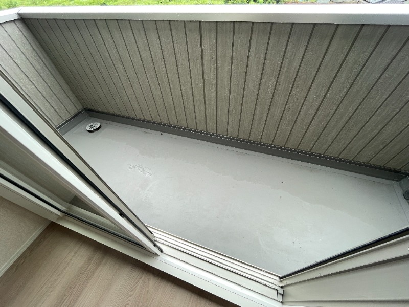 18/28 バルコニー