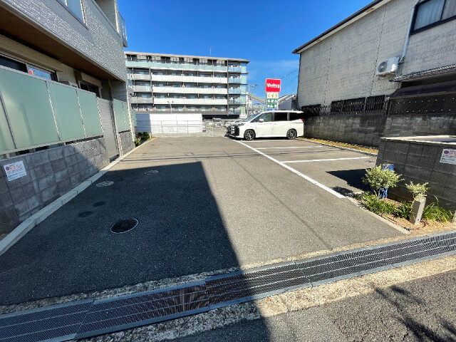26/27 駐車場