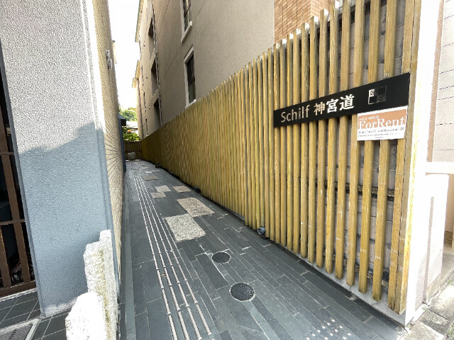 2/3 エントランス