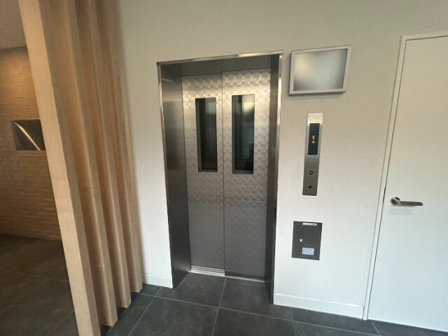 29/30 エントランス