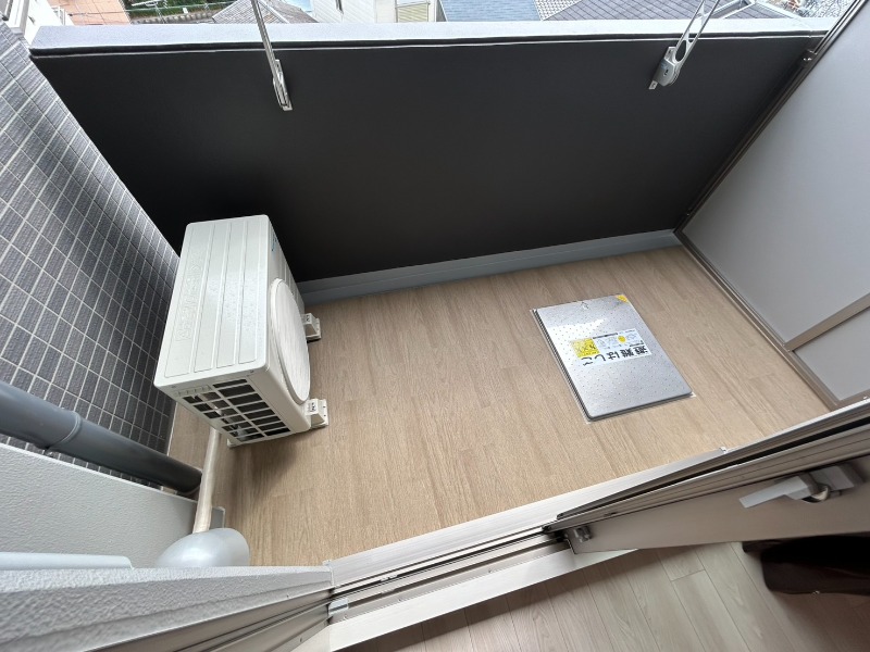 15/27 バルコニー