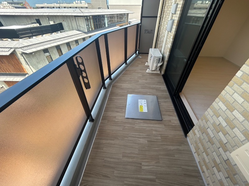 18/26 バルコニー