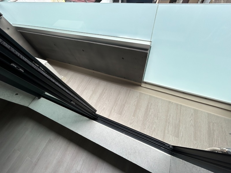 13/22 バルコニー