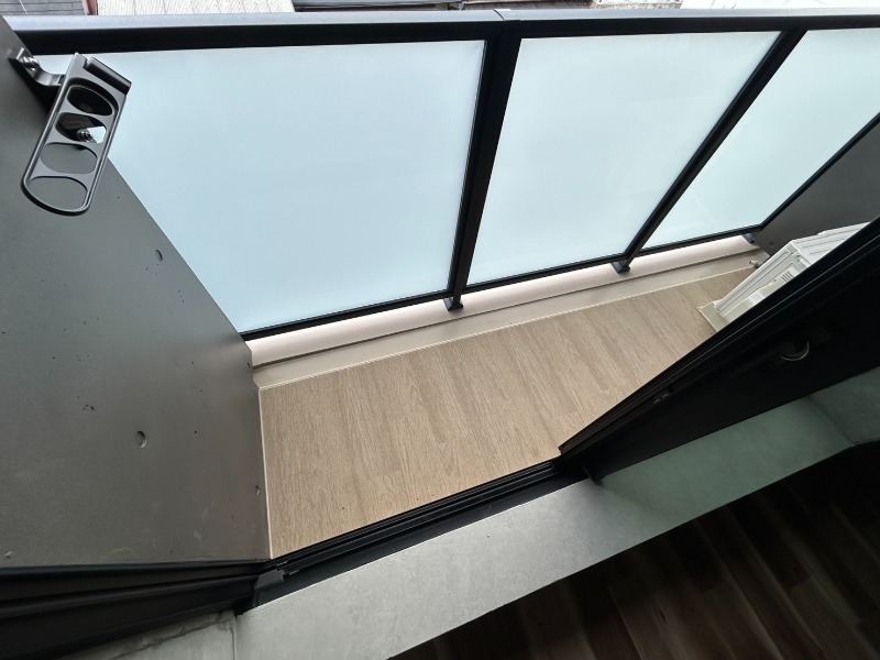 14/23 バルコニー