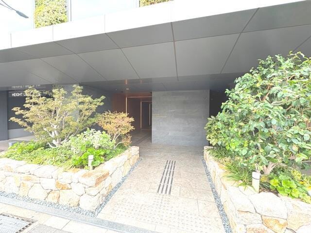 15/16 エントランス