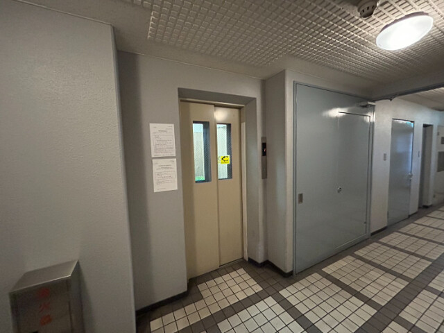 2/3 エントランス