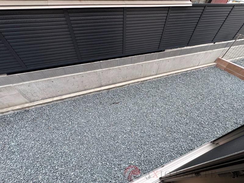 25/30 バルコニー