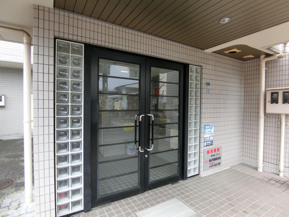 4/5 エントランス